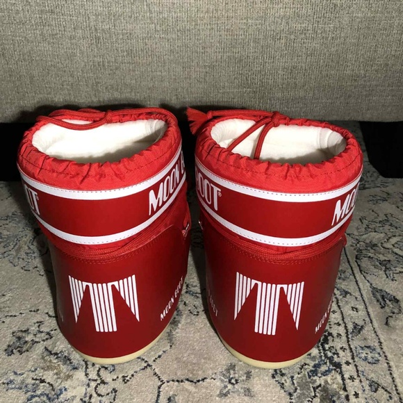 Moon Boots Icon Low Red Nylon Boots - Picture 9 of 9